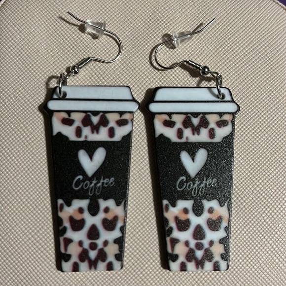 Cute Coffee ❤️ Cup Earrings - Picture 6 of 6